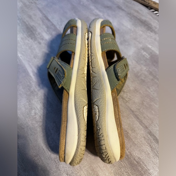 Earth Origins Womens Sandals Size 9.5 Green Slides Casual Leather Comfy - Picture 9 of 15